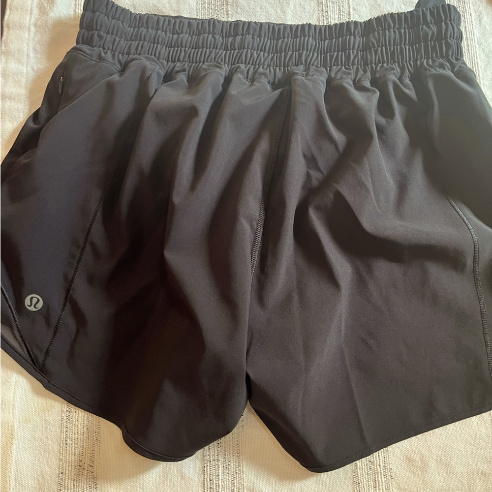 - hotty hot high rise size 6 length is 4 inches